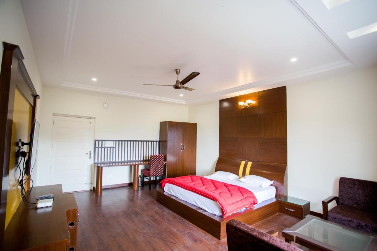 Tehri Club And Resort Chamba  Exteriér fotografie