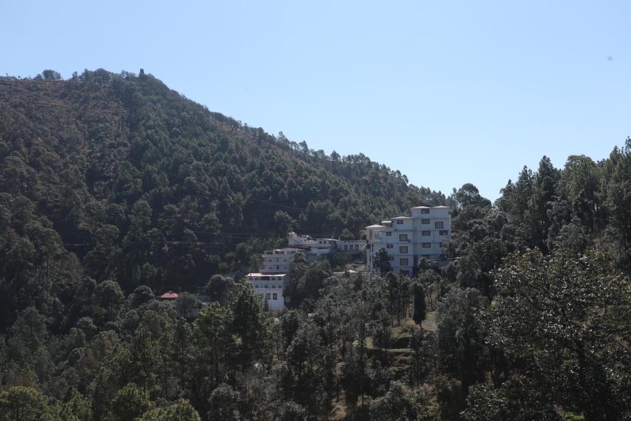Tehri Club And Resort Chamba  Exteriér fotografie